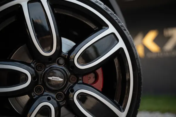 MINI 3 Portas Cooper SD 21