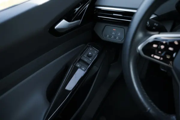 Volkswagen ID.5 77 kWh Pro 8