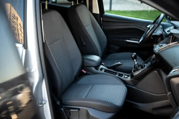 Ford C-Max 1.5 TDCi Titanium S/S 29