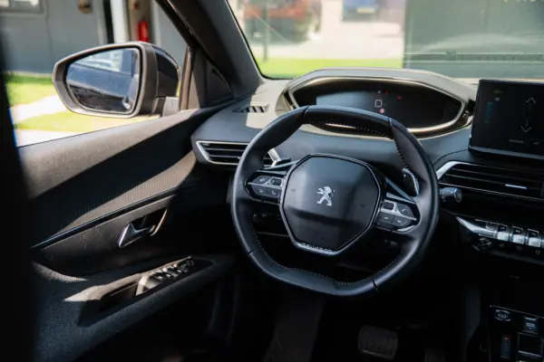 Peugeot 3008 1.6 Hybrid Allure Pack e-EAT8 19