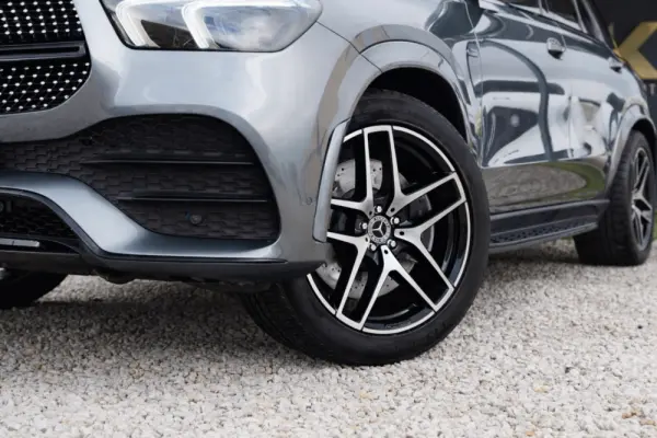 Mercedes-Benz GLE 350 de 4Matic 8