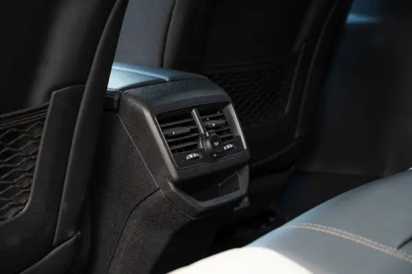 Peugeot 3008 1.6 Hybrid GT Line e-EAT8 23