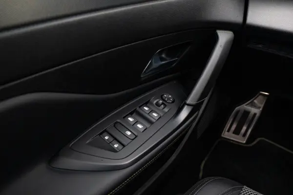 Peugeot 308 SW BlueHDi 130 EAT8 GT EXCLUSIVE 25