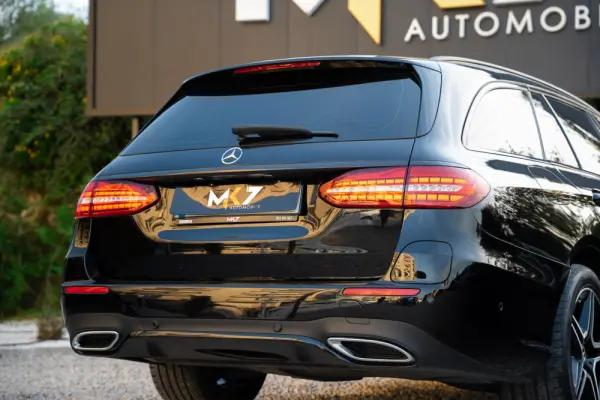 Mercedes-Benz E 300 de 4Matic 9G-TRONIC AMG Line 31
