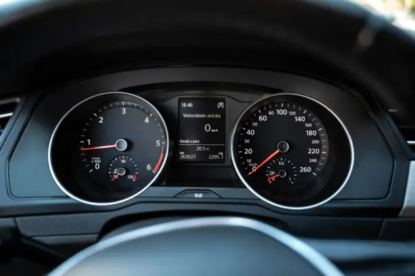 Volkswagen Passat Variant 1.6 TDI BlueMotion 18