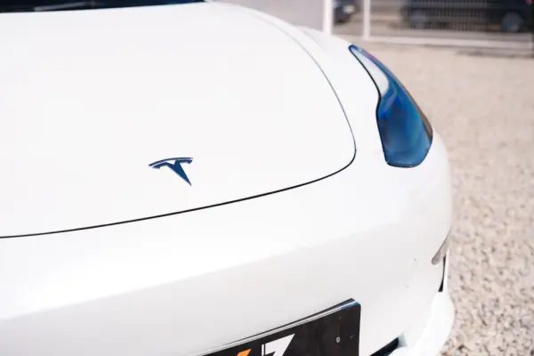 Tesla Model 3 Performance Dual Motor AWD 27