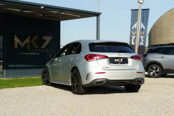 Mercedes-Benz A 180 d 7G-DCT AMG Line 3