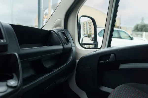 Peugeot Boxer 2.2 BlueHDi 335 L2 CD 32