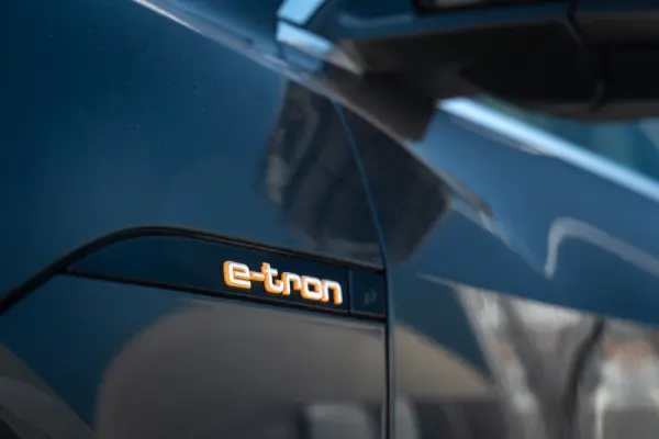 Audi e-tron 50 quattro advanced 14