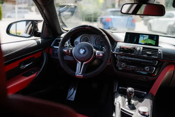 BMW M4 DKG Competition 30