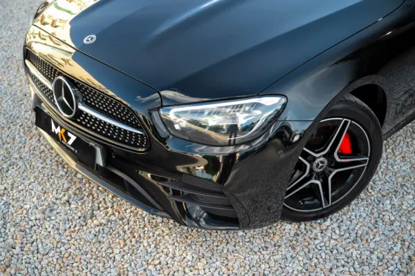 Mercedes-Benz E 300 de 4Matic 9G-TRONIC AMG Line 36