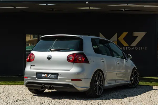 Volkswagen Golf 3.2 R32 4Motion DSG 3