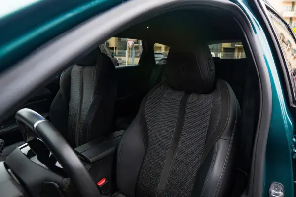 Peugeot 308 SW BlueHDi 130 EAT8 GT EXCLUSIVE 31