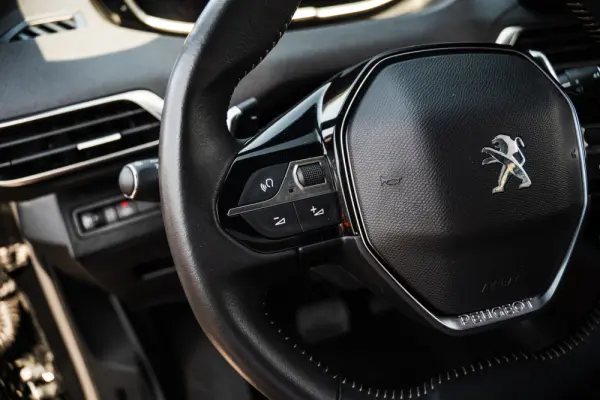 Peugeot 3008 1.6 Hybrid Allure Pack e-EAT8 12