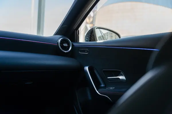 Mercedes-Benz A 180 d 7G-DCT AMG Line 27