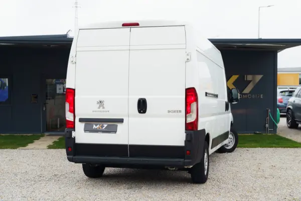 Peugeot Boxer 2.2 BlueHDi 335 L2 CD 4