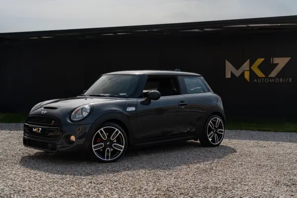 MINI 3 Portas Cooper SD 7