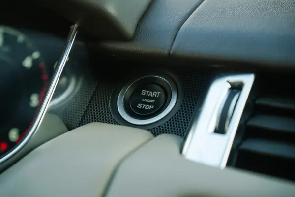 Land Rover Range Rover Sport SDV6 Black Edition 13