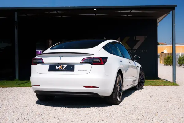 Tesla Model 3 Performance Dual Motor AWD 4