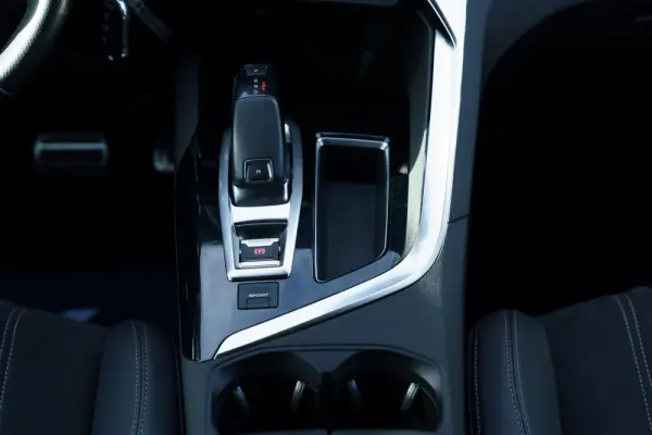 Peugeot 3008 BlueHDi 130 Stop & Start EAT8 GT Pack 12