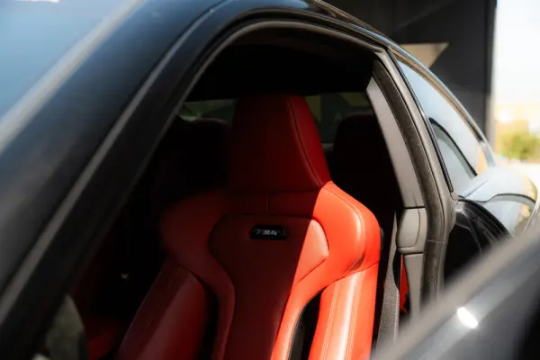 BMW M4 DKG Competition 7