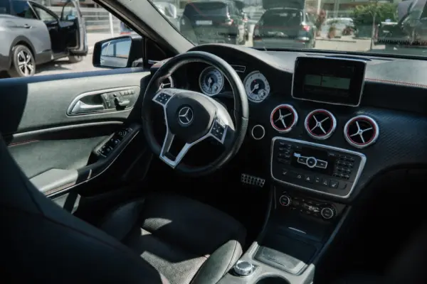 Mercedes-Benz A 200 d AMG Line Aut. 9