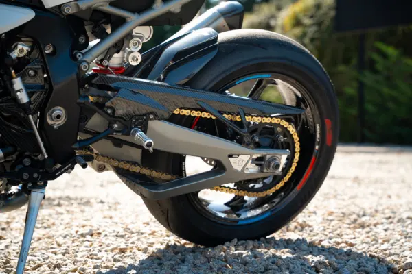 BMW S 1000 RR PACK M + LINHA COMPLETA AKRAPOVIC 33