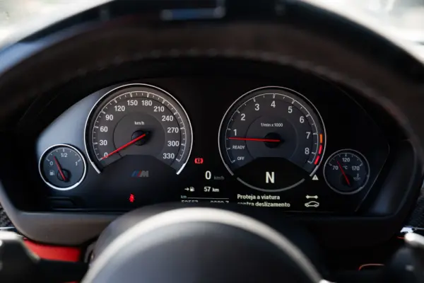 BMW M4 DKG Competition 44