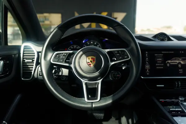 Porsche Cayenne Coupé E-Hybrid Platinum Edition 38