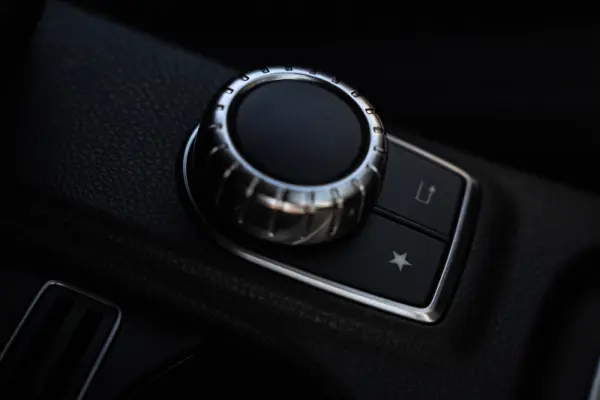 Mercedes-Benz CLA 180 (CDI) d AMG Line 11