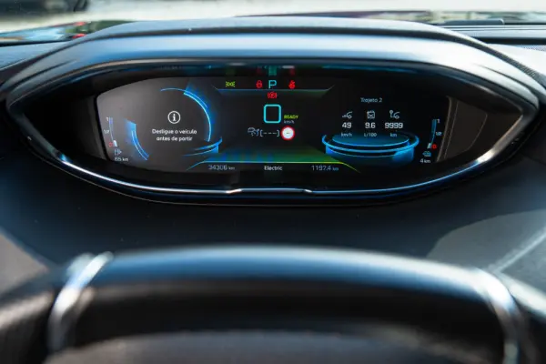 Peugeot 3008 1.6 Hybrid GT Line e-EAT8 9