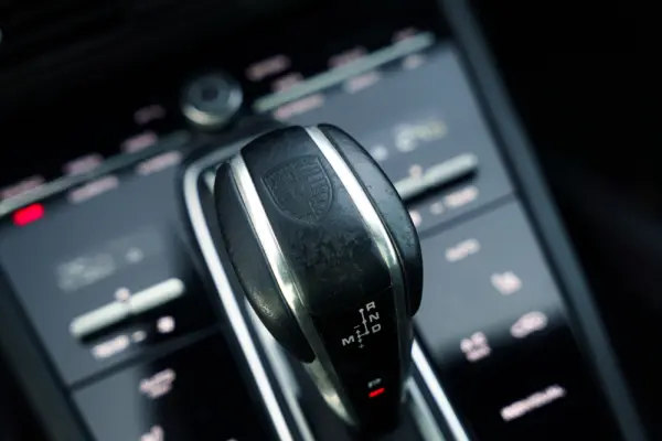 Porsche Cayenne Coupé E-Hybrid Platinum Edition 13