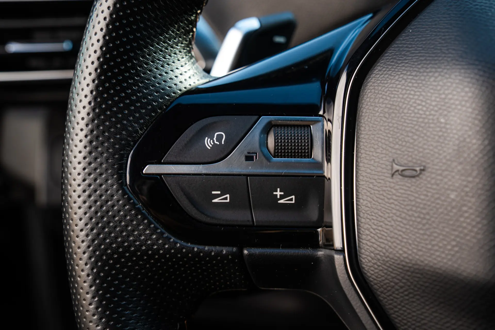 Peugeot 3008 1.6 Hybrid GT Line e-EAT8 15