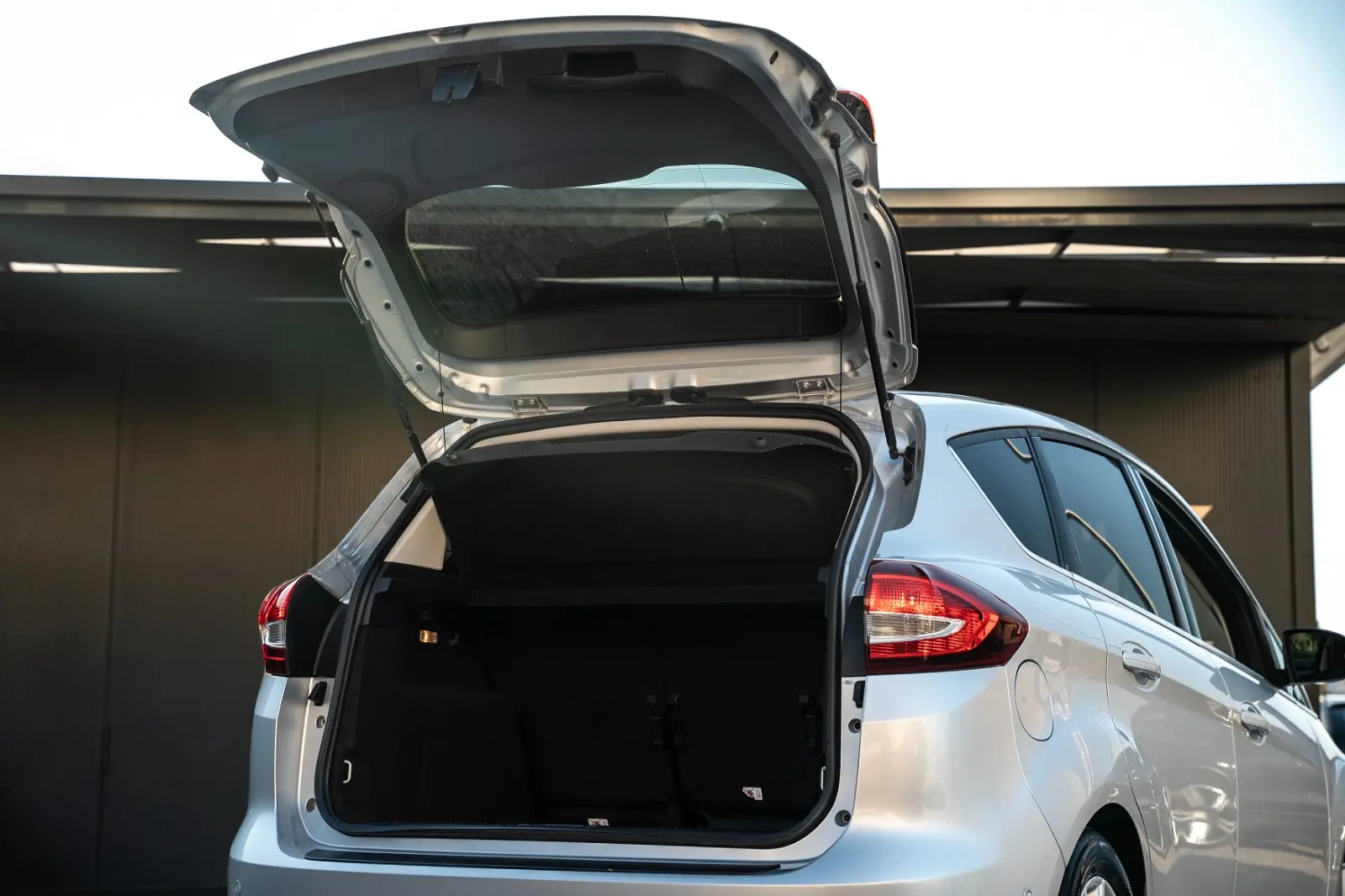 Ford C-Max 1.5 TDCi Titanium S/S 26