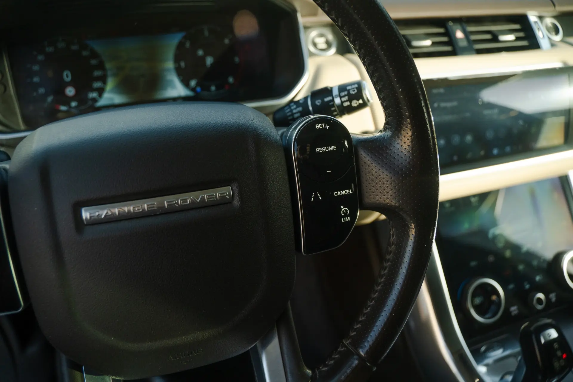 Land Rover Range Rover Sport SDV6 Black Edition 20