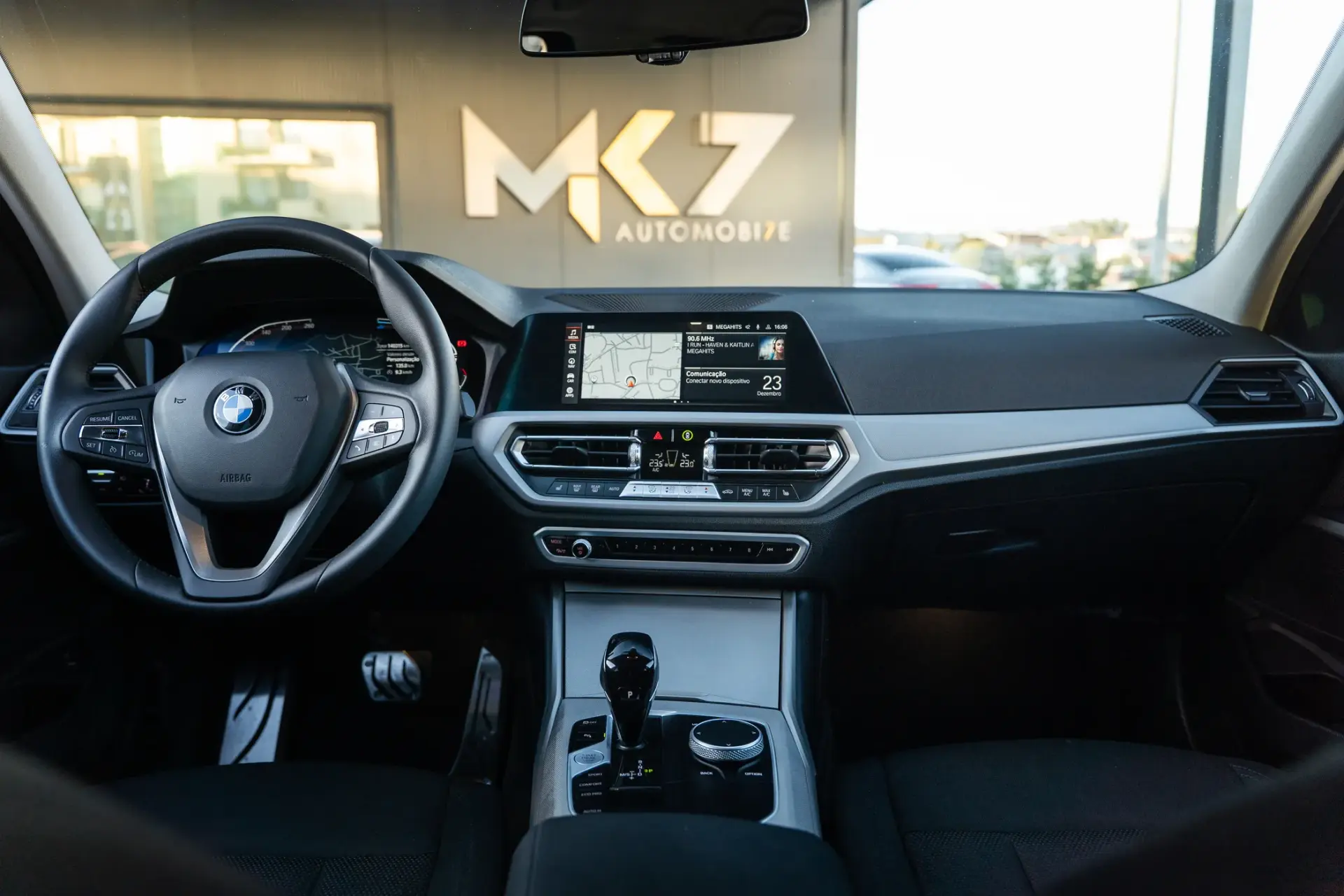 BMW 320 d Line Sport Shadow Auto 10