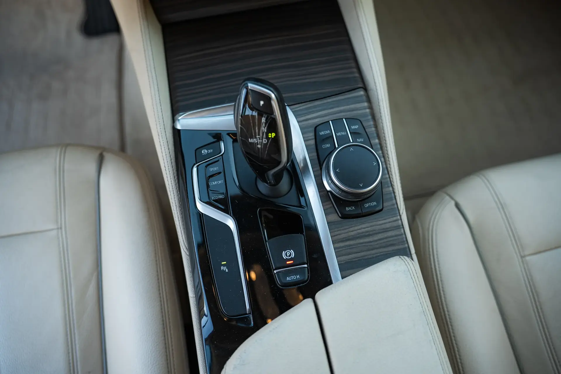 BMW 520 d Line Luxury Auto 10