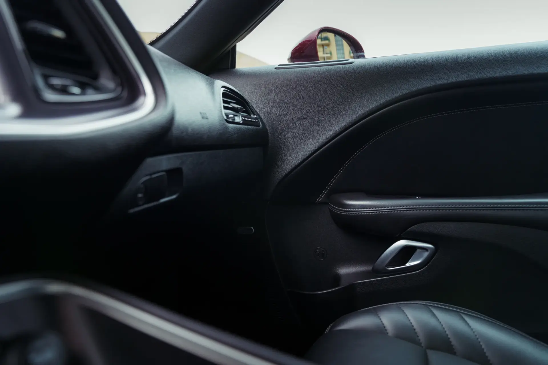 Dodge Challenger Auto SXT Plus 24