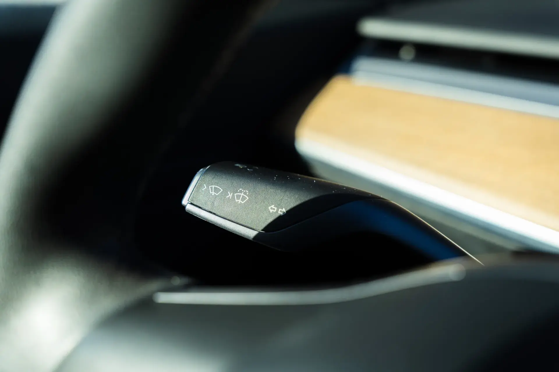 Tesla Model 3 Standard Range Plus RWD 5