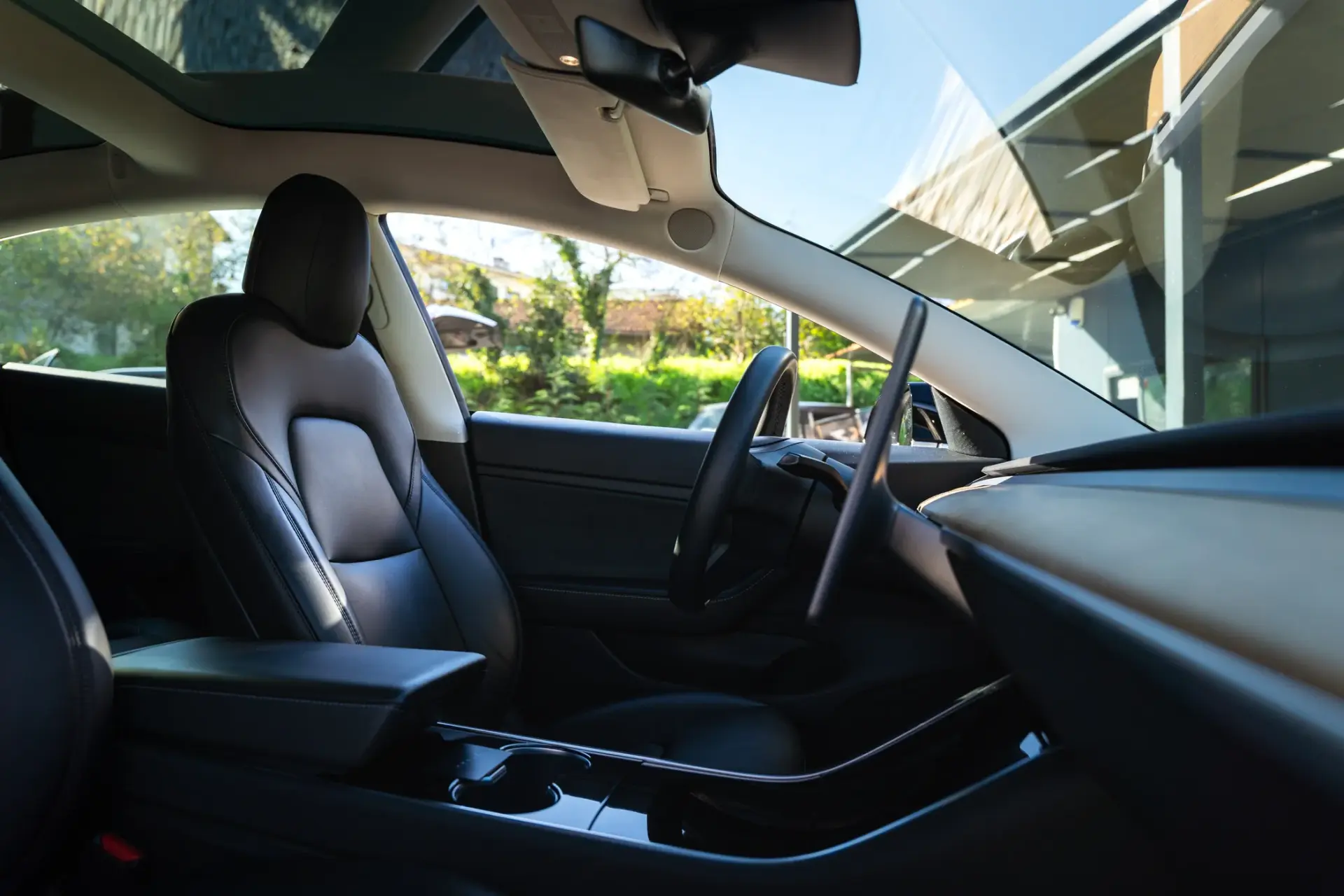 Tesla Model 3 Standard Range Plus RWD 12