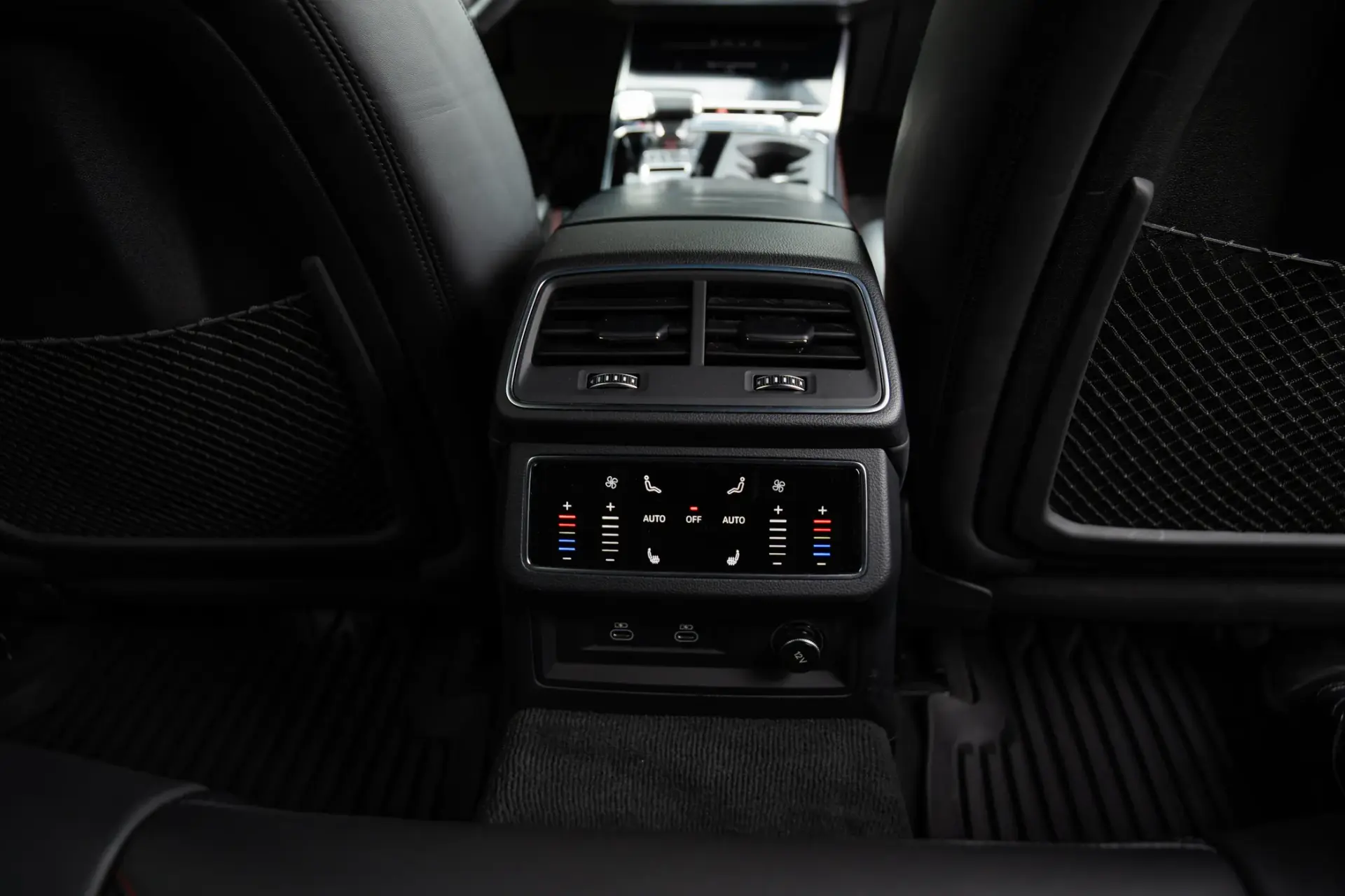 Audi RS6 Avant 4.0 TFSi Plus quattro Tiptronic 38