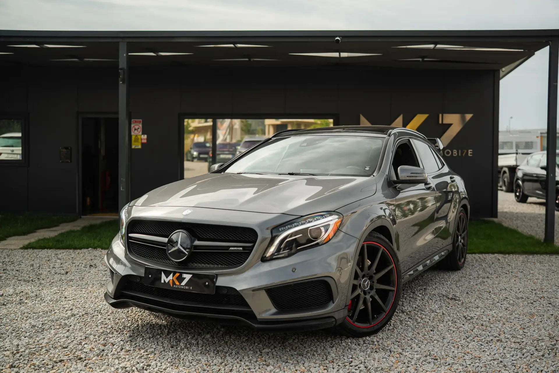 Mercedes-Benz GLA 45 AMG 4