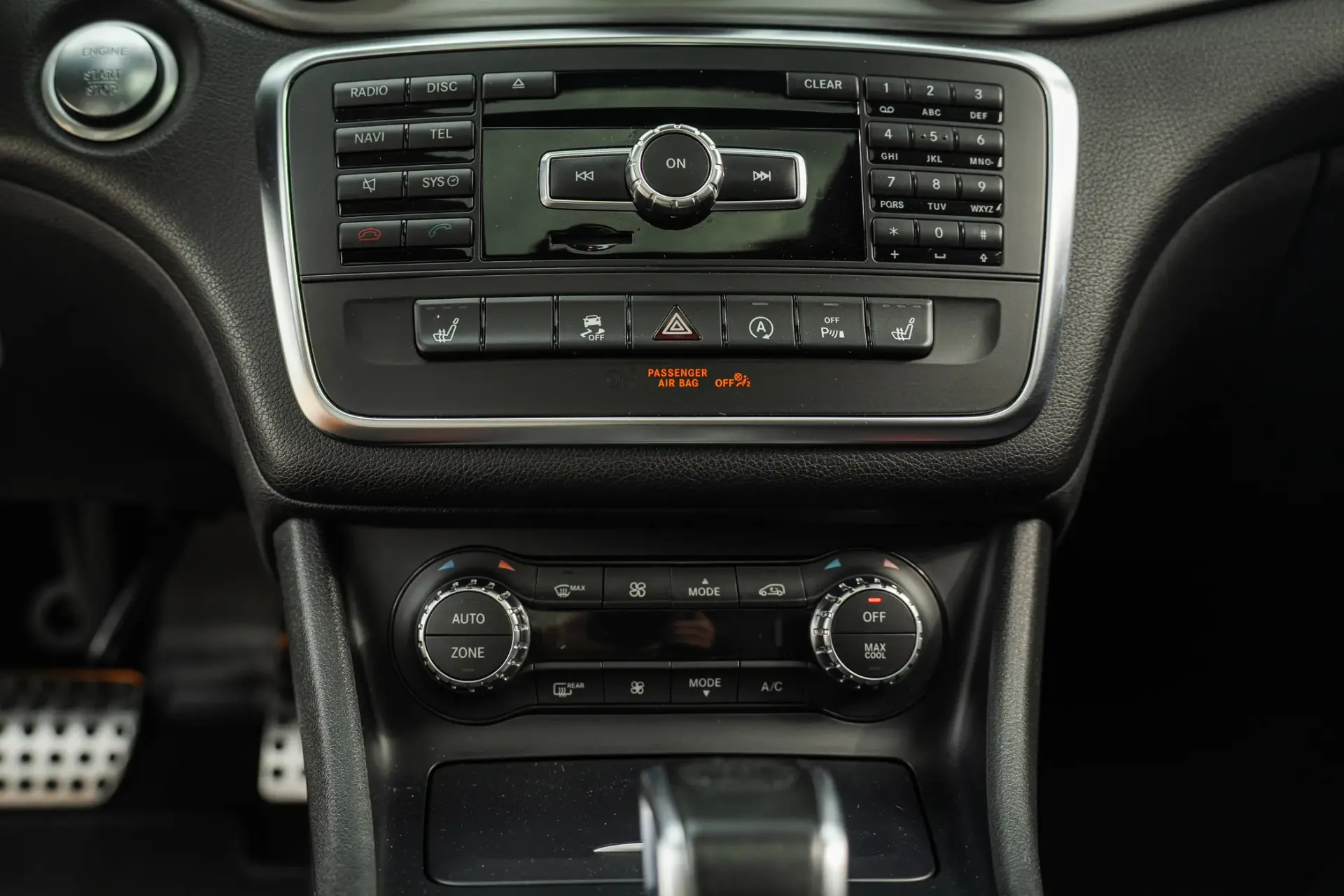 Mercedes-Benz GLA 45 AMG 33
