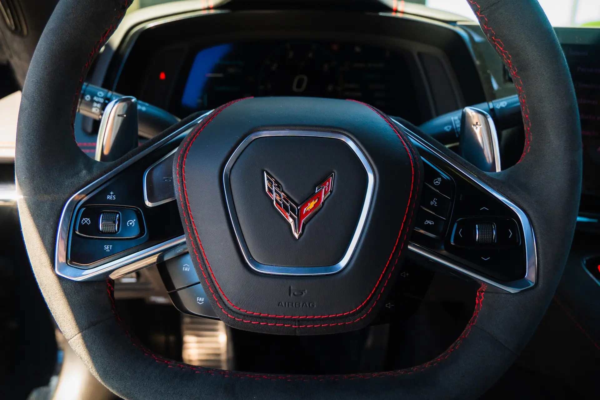 Chevrolet Corvette Stingray 3LT 6.2 V8 Auto 12