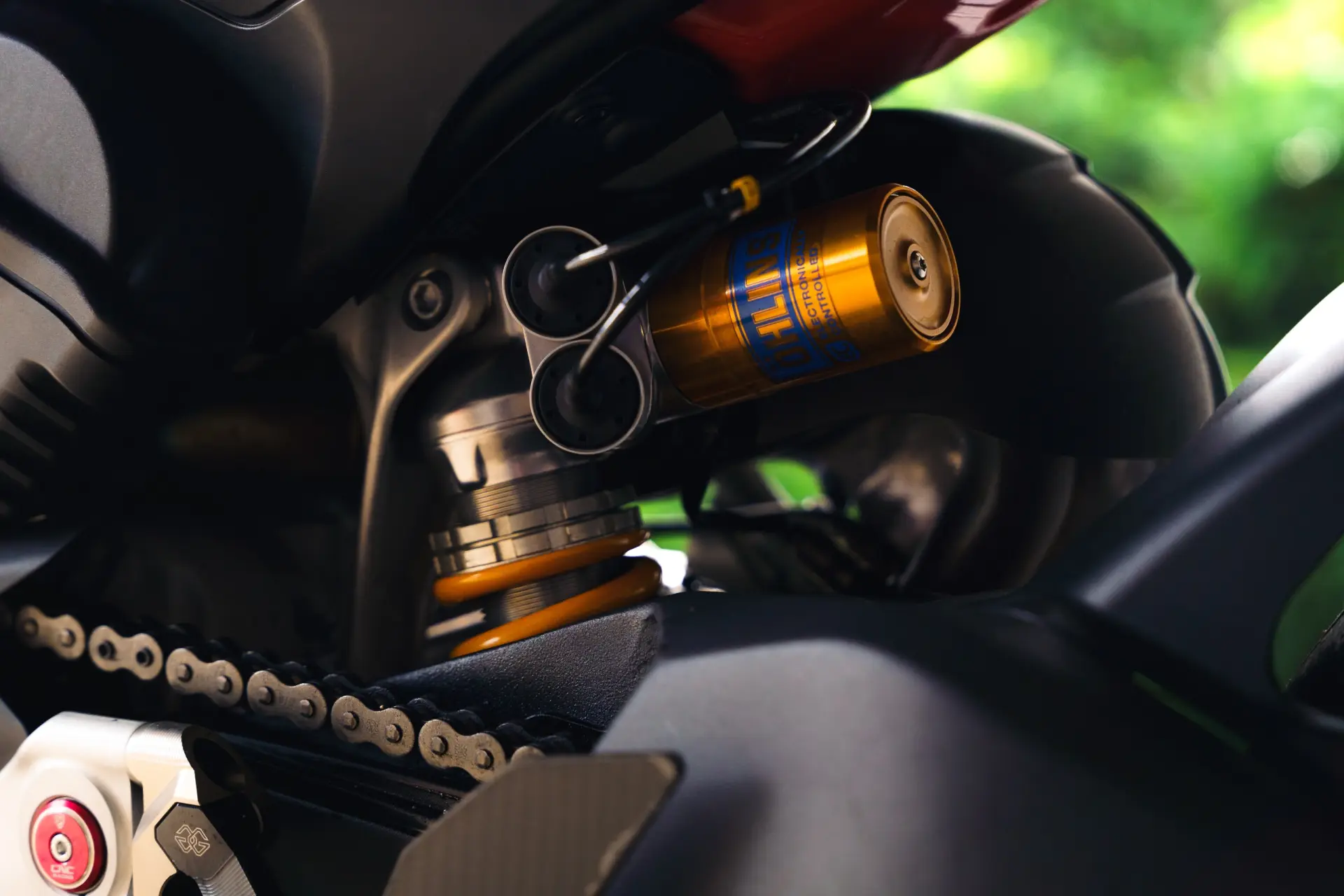 Ducati Streetfighter V4S + AKRAPOVIC 18
