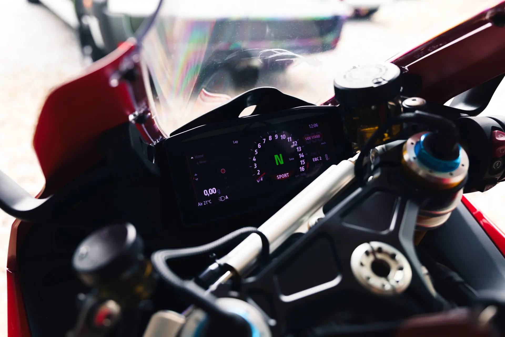 Ducati Panigale V4 S 2025 13