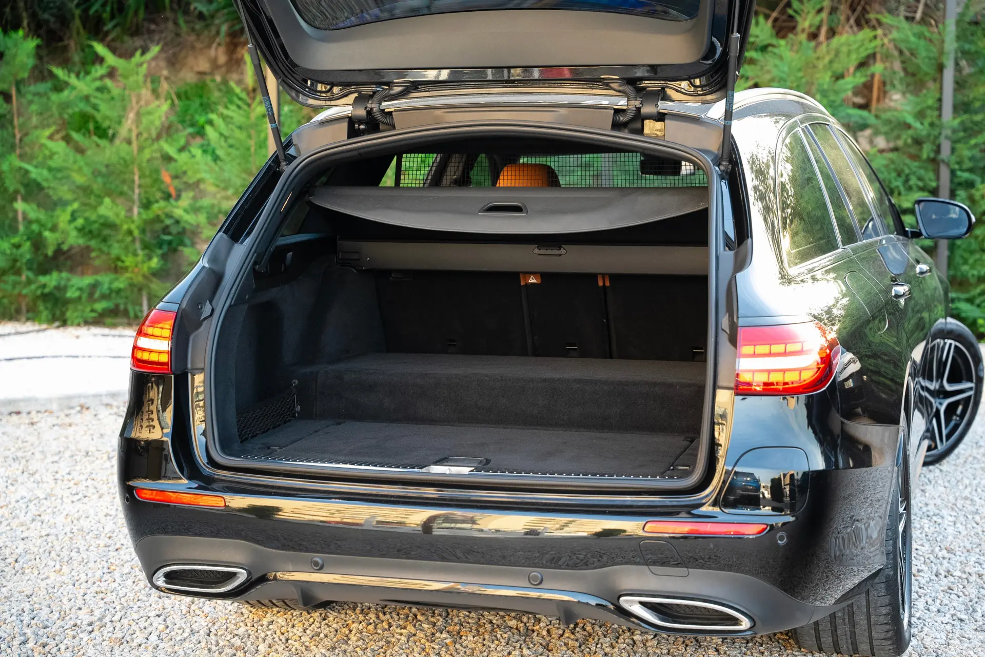 Mercedes-Benz E 300 de 4Matic 9G-TRONIC AMG Line 58
