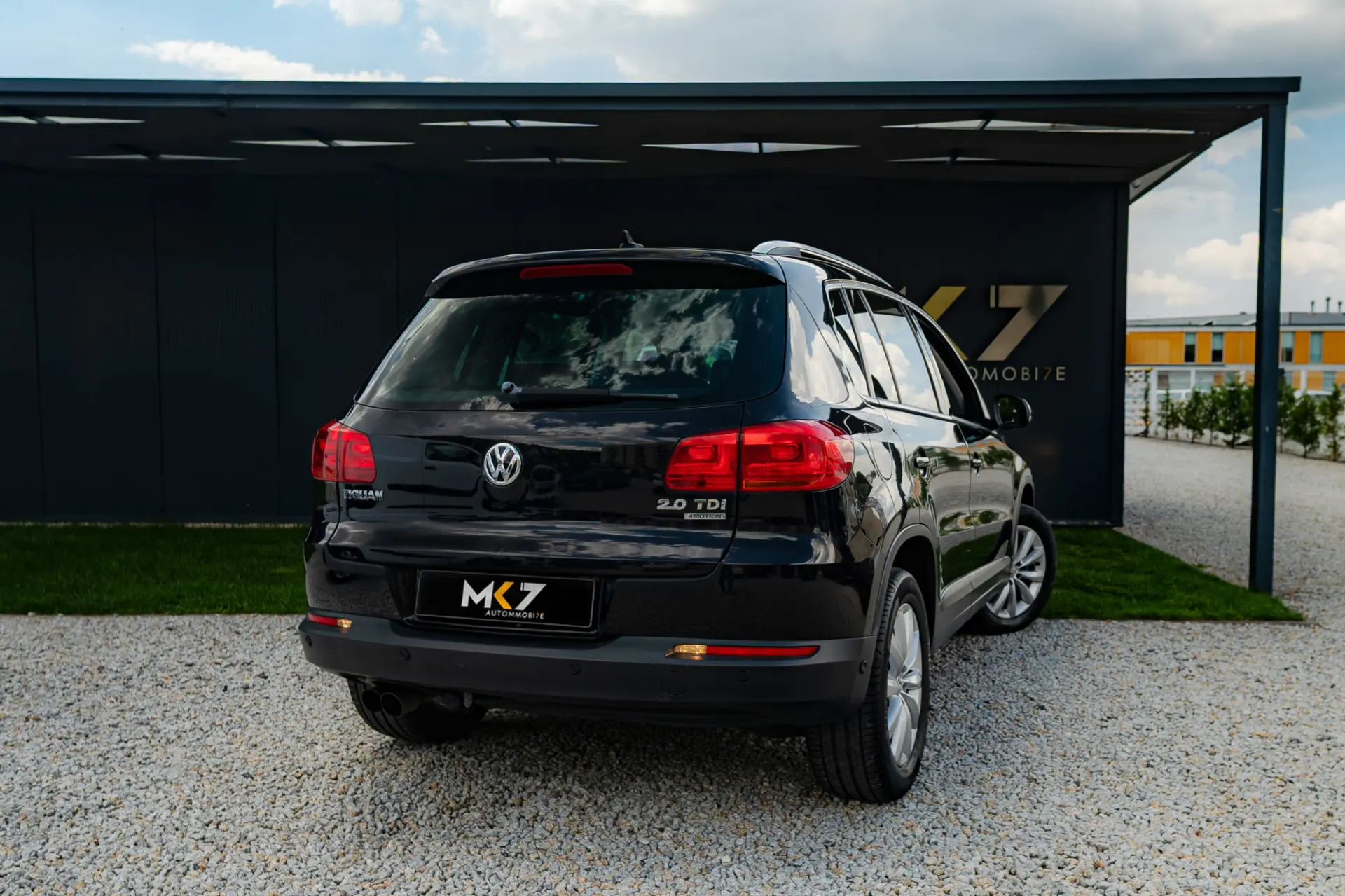 Volkswagen Tiguan 2.0 TDI DPF 4Motion BlueMotion DSG Exclusive 3