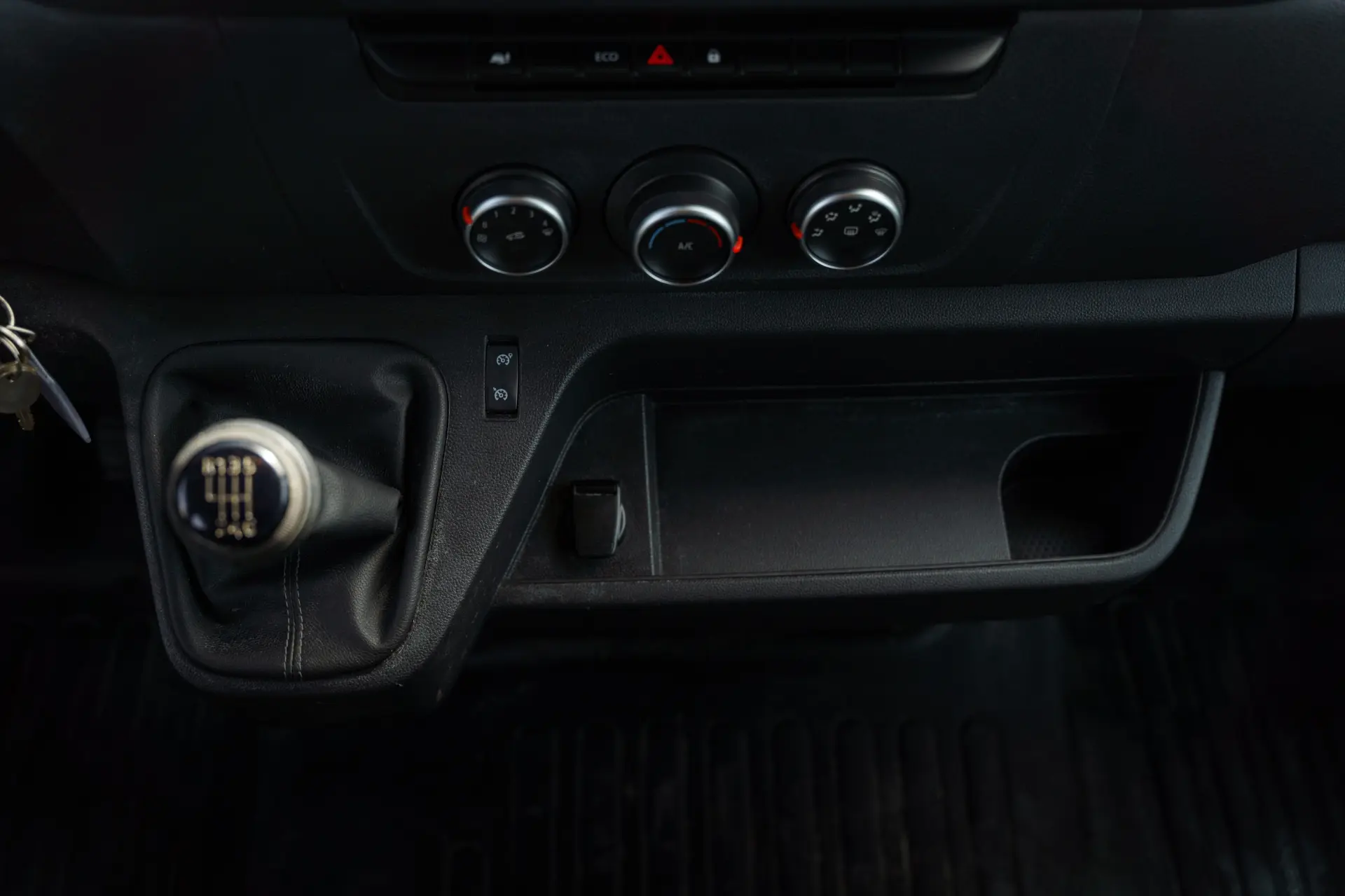 Renault Master 6L BASCULANTE 14