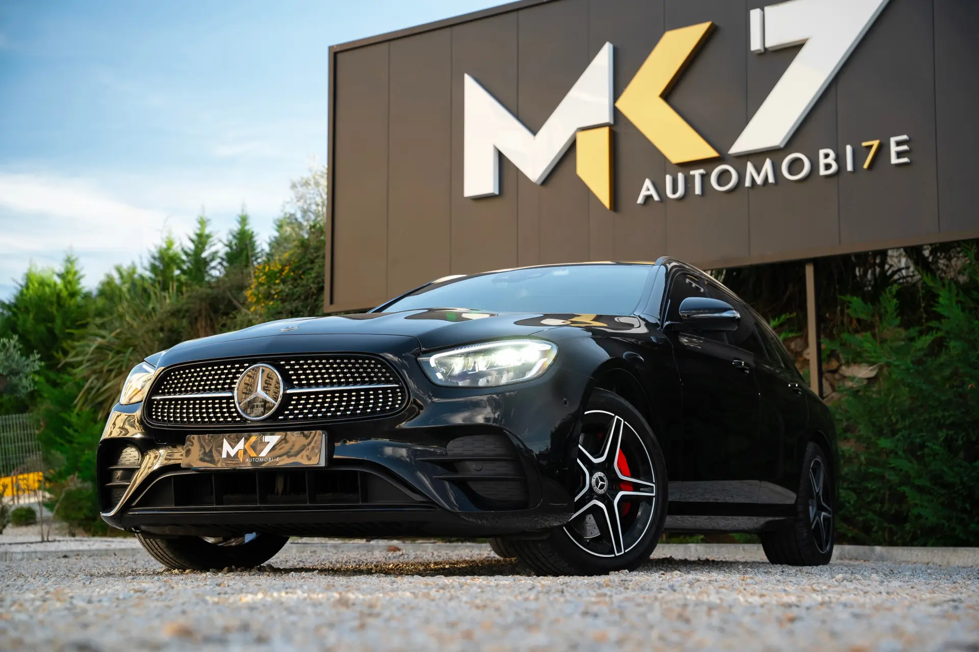Mercedes-Benz E 300 de 4Matic 9G-TRONIC AMG Line 12
